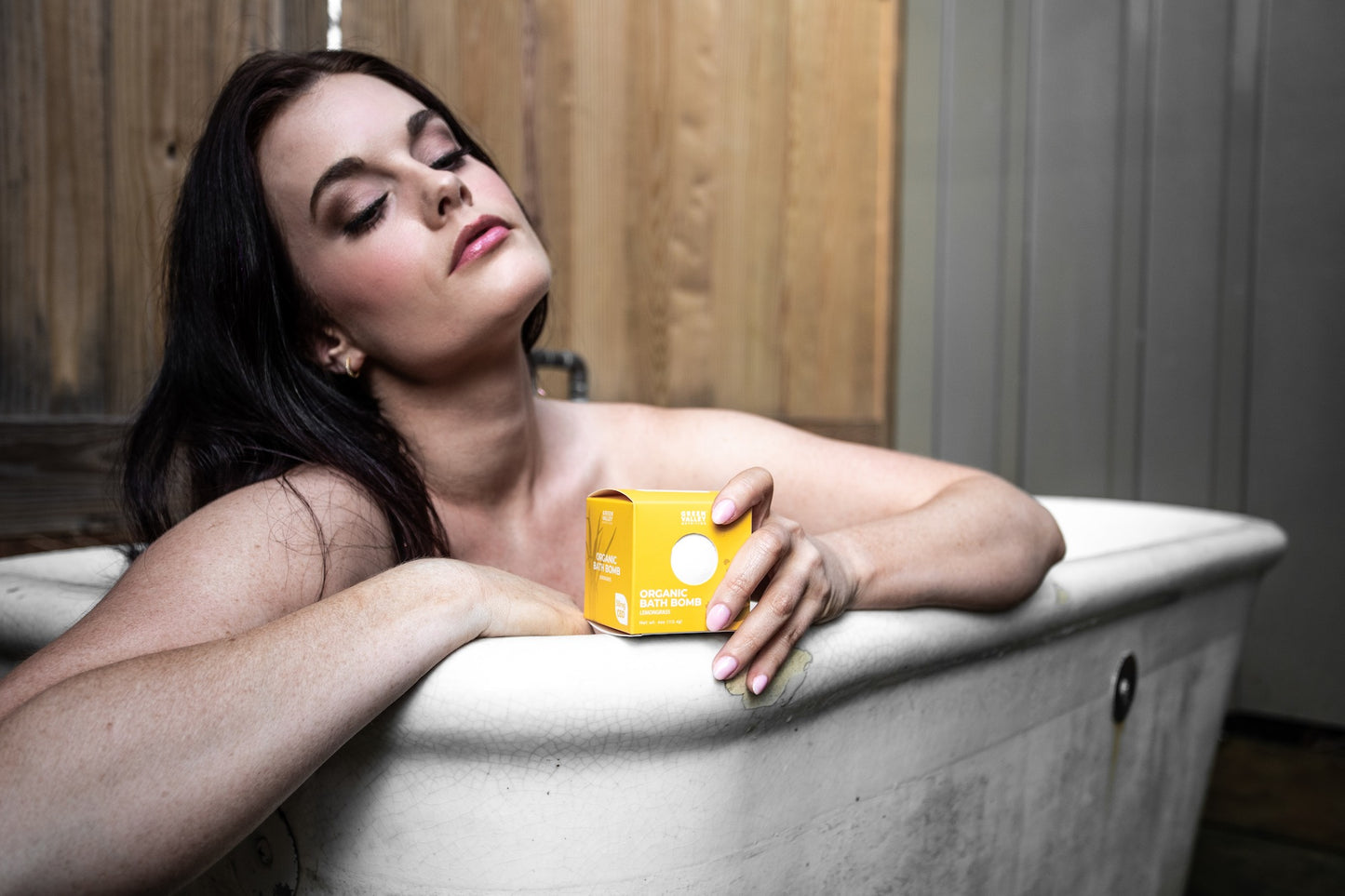 CBD Bath Bomb - Lemongrass & Turmeric